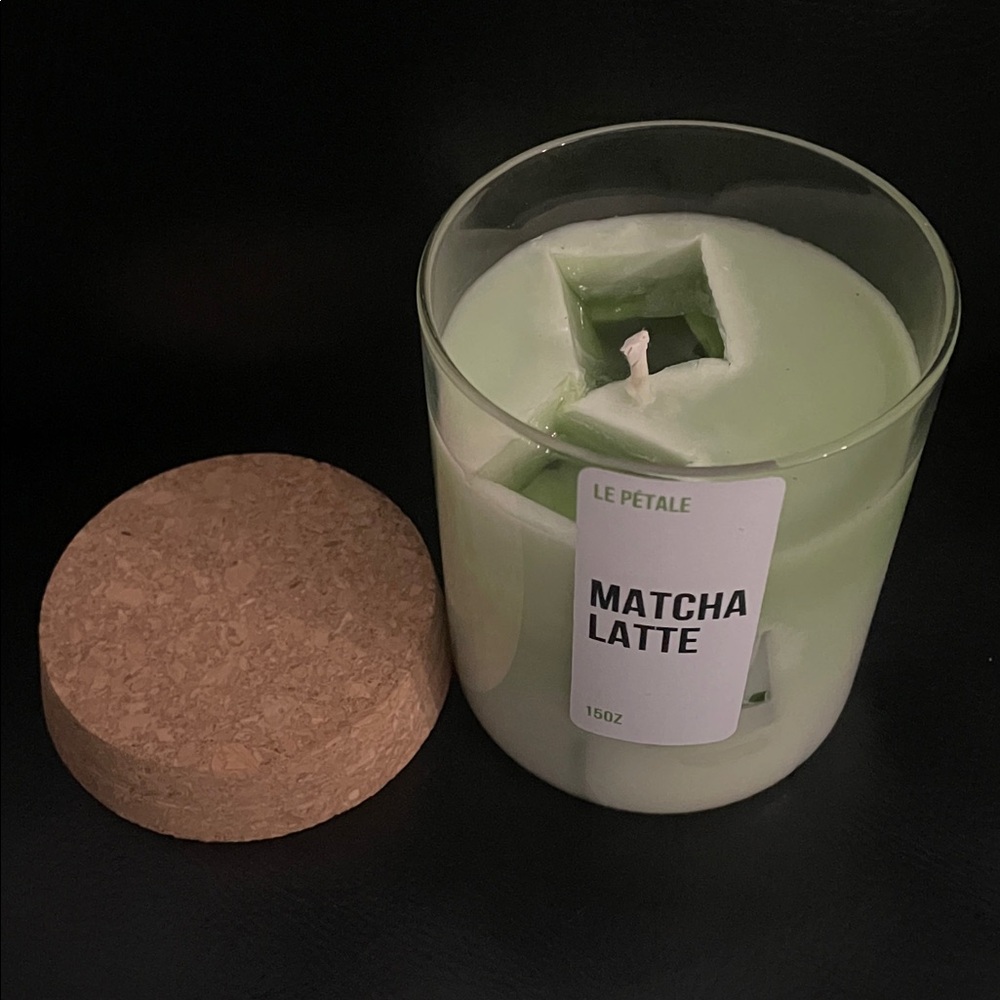 LE PÉTALE Matcha Latte Candle 15 oz - Picture 6 of 6